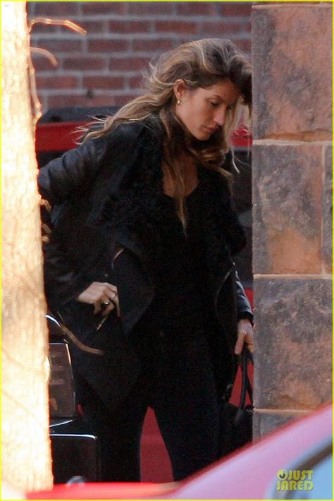 gisele bundchen topless